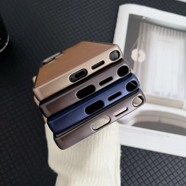 Premium Leather case for Samsung S24 / S25 Ultra - Image 3